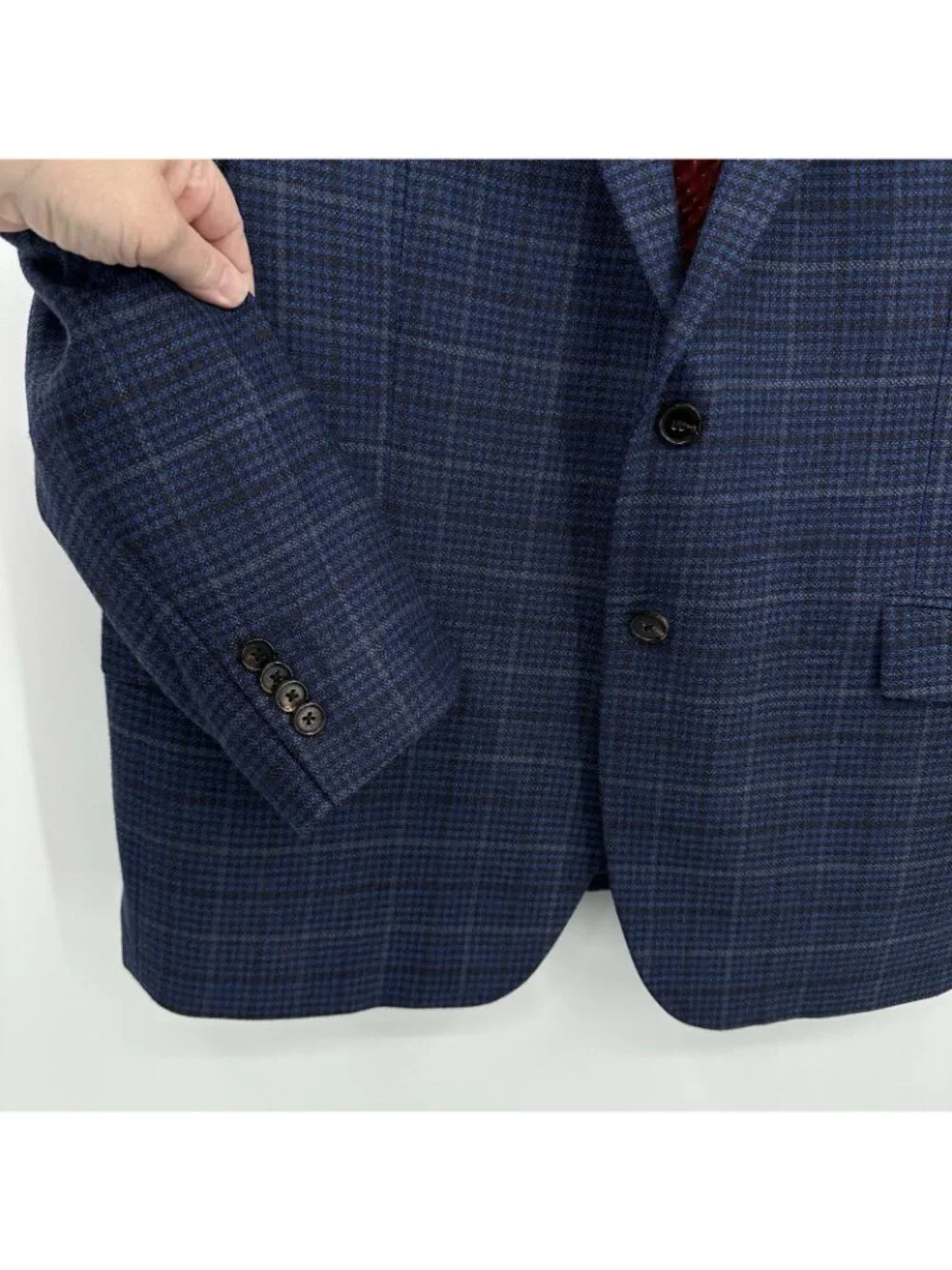 Joseph Abboud excellent pre